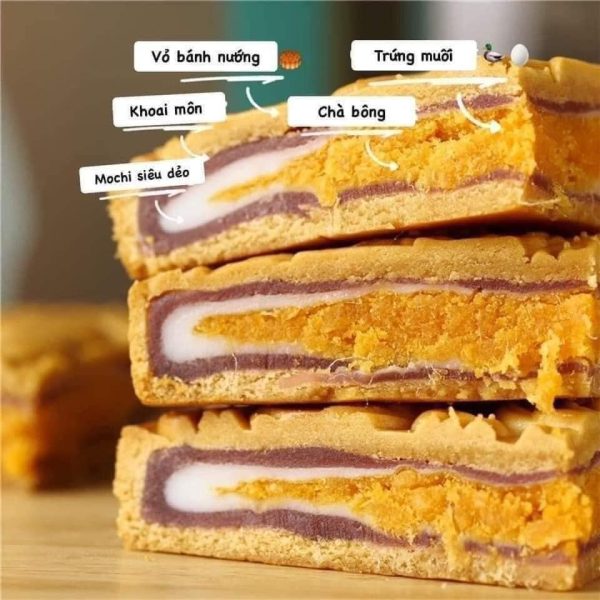 Bánh trung thu nướng khoai môn mochi trà bông trứng muối 300g - Ảnh 2