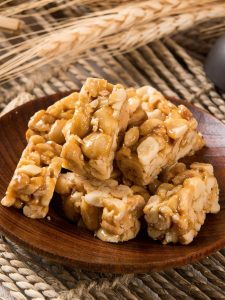 Kẹo lạc truyền thống